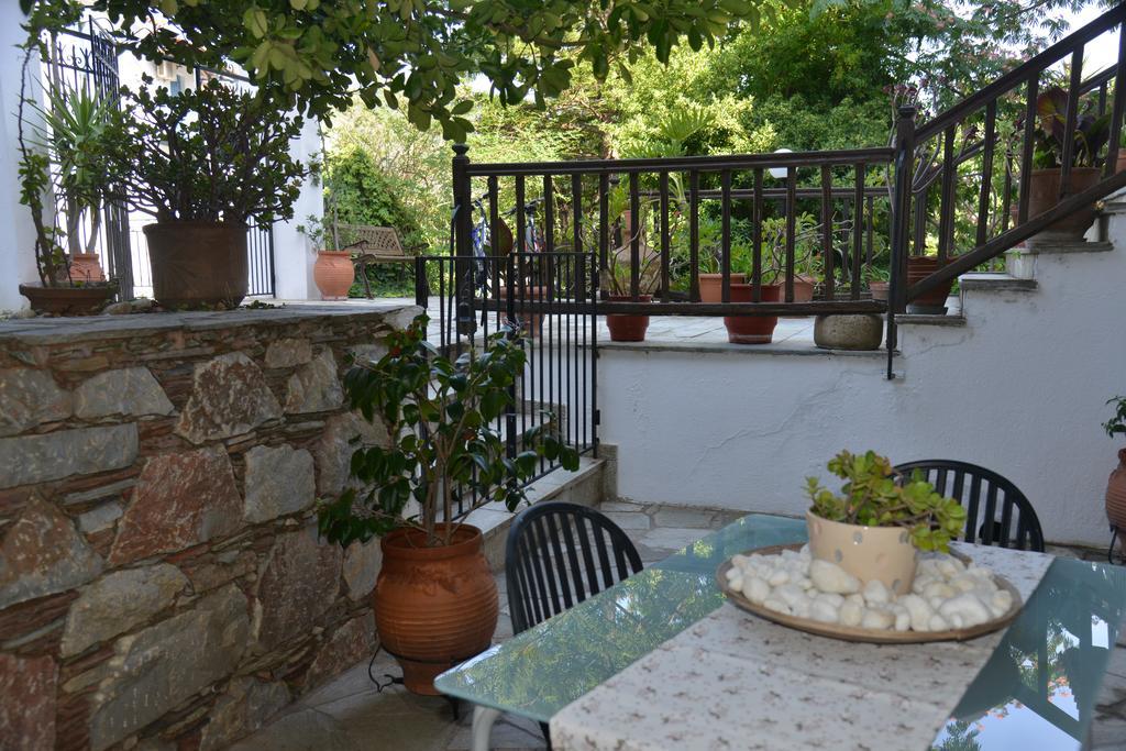 Anofli Suites Skopelos Exterior foto