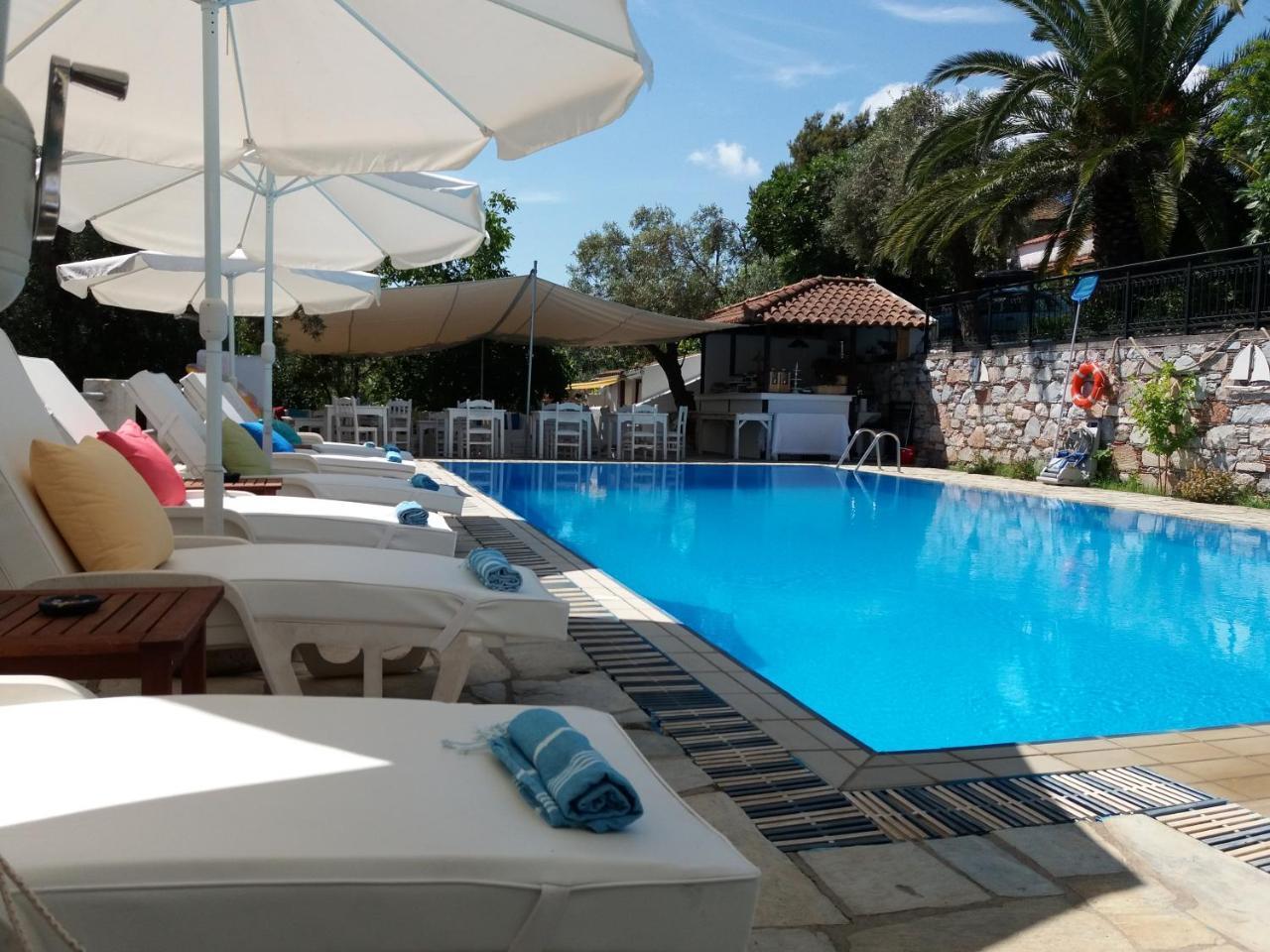 Anofli Suites Skopelos Exterior foto